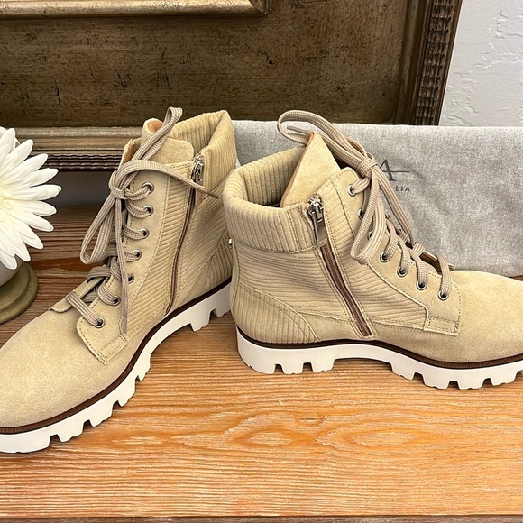 AQUATALIA Myla Corduroy / Leather Suede Combat Boots - Size 9.5 - Picture 6 of 13